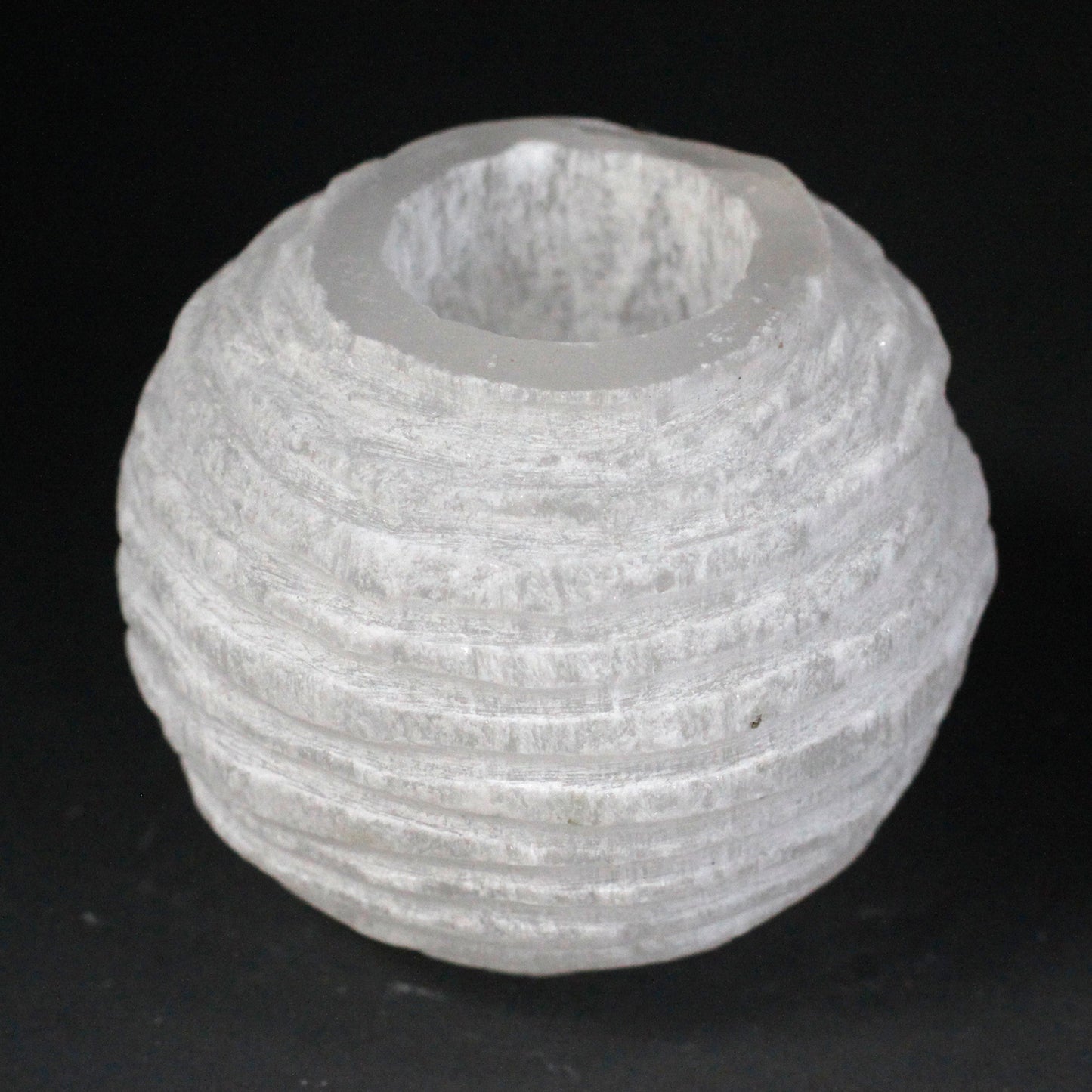 Selenitový Svietnik - Snehová Guľa- 8 cm